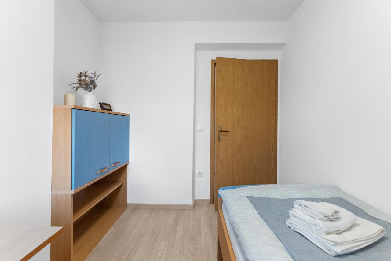 Apartment Mdm Buje Exterior photo